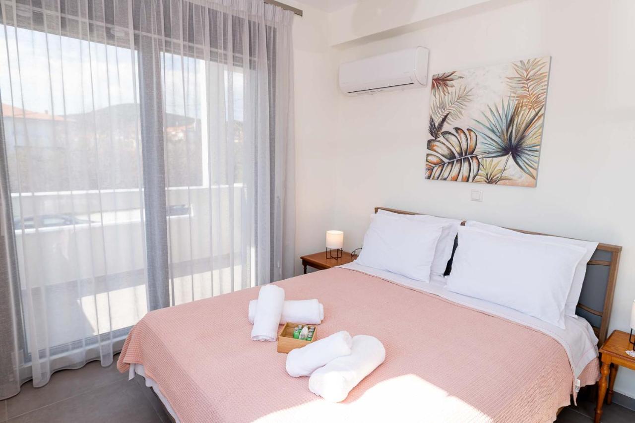 Filos Suites Nea Iraklitsa 外观 照片